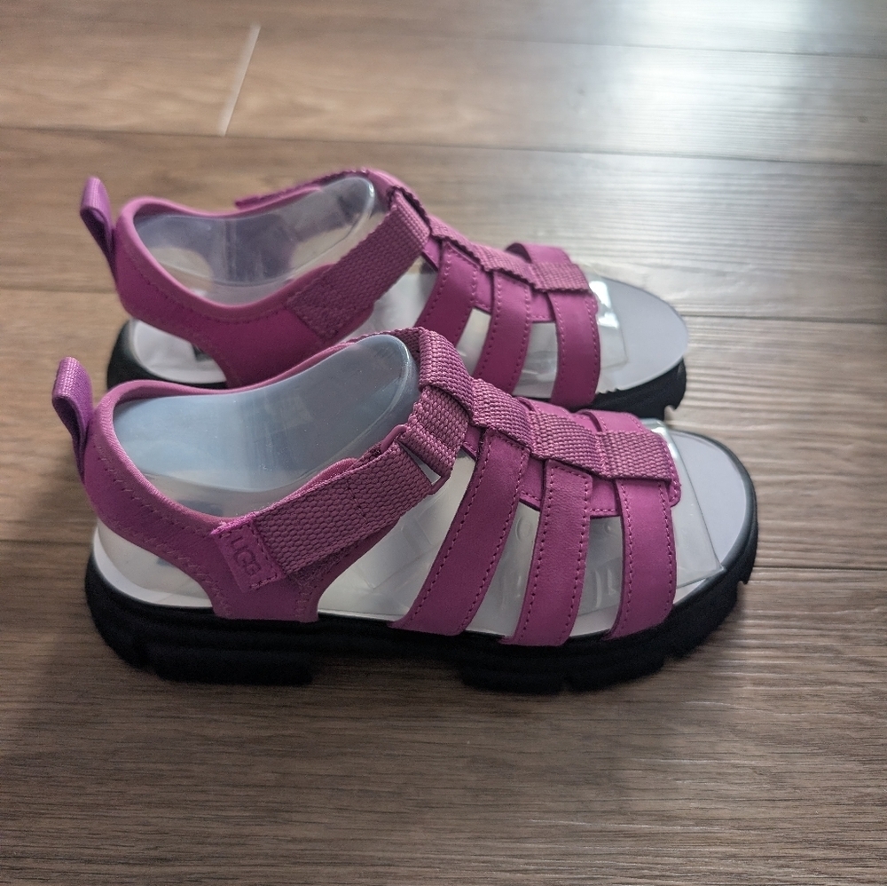 UGG | Kids Ashton Multi Strap Pink Chunky Fisherman Sandals
